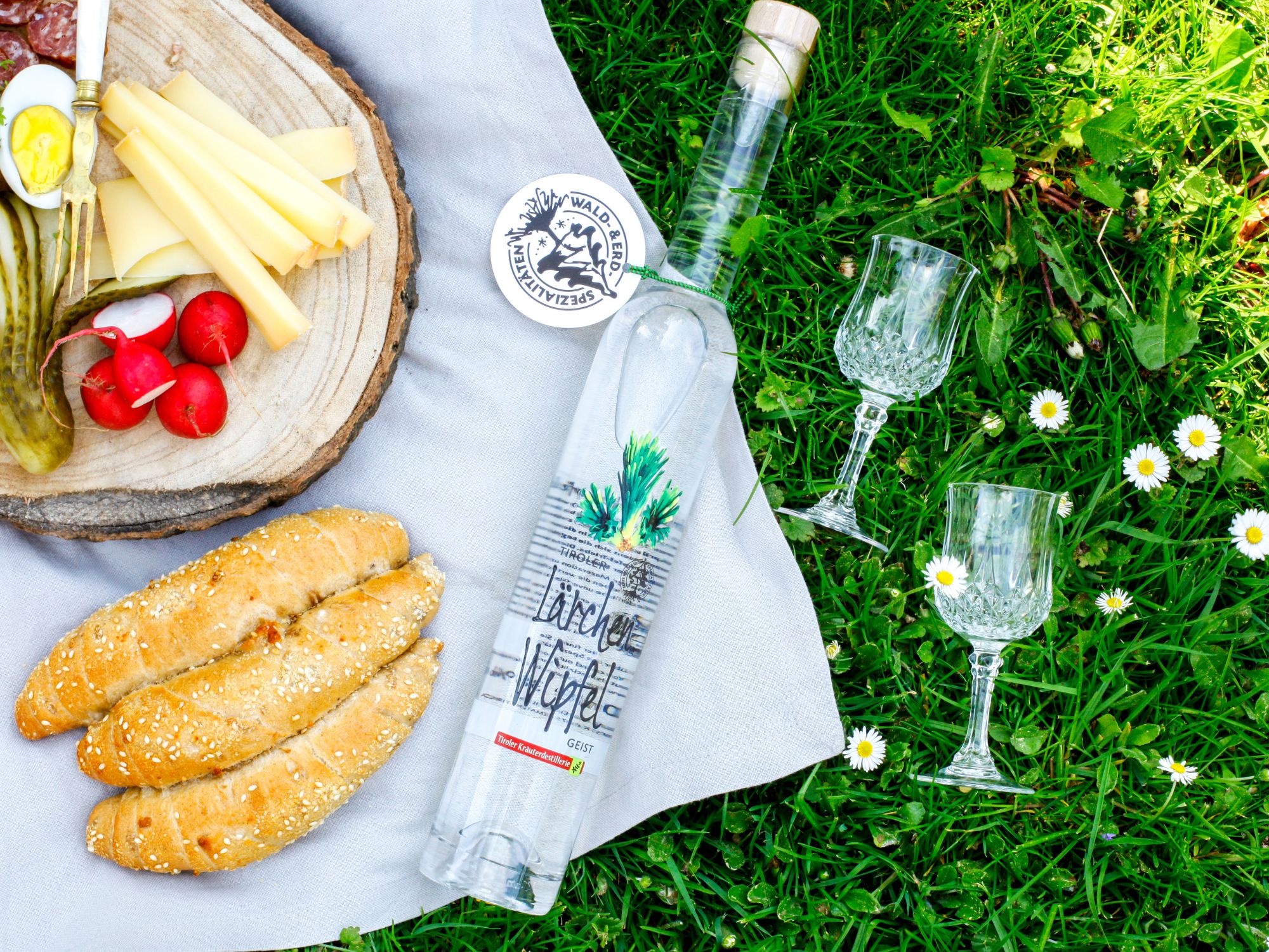 Schnapps from Tyrol with picnic