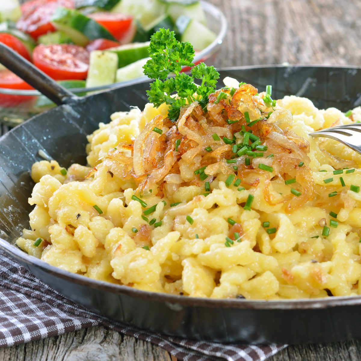 Käsespäzle aus Tirol in der Pfanne